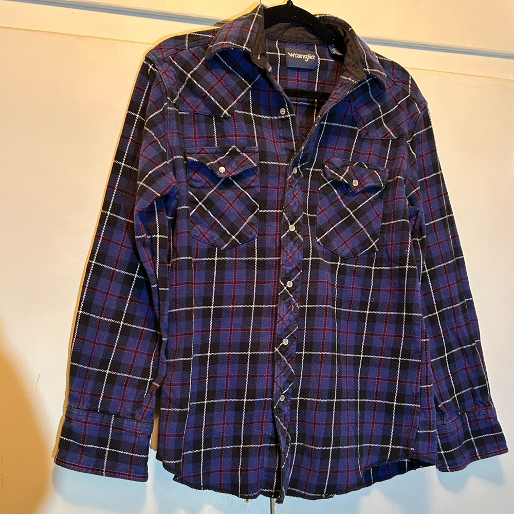 Wrangler Men’s Button Up Plaid Shirt